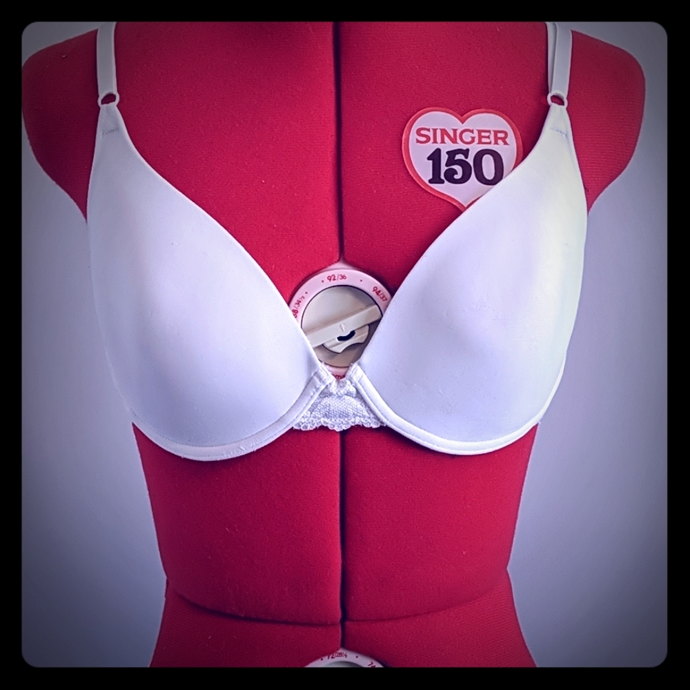 T shirt bra
